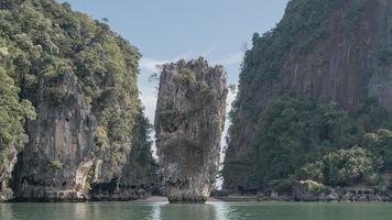 James Bond Island na Baía de Phang Nga, Tailândia foto