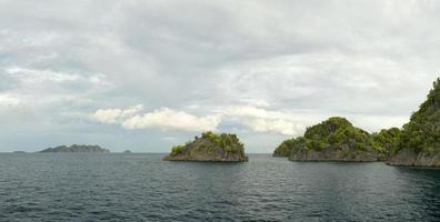 raja ampat papua enorme panorama paisagem foto