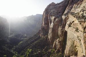 canyon da natureza ao pôr do sol no parque nacional de zion, utah foto