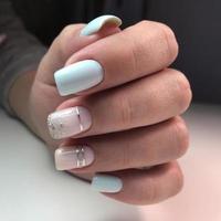 design multicolorido brilhante de manicure. foto