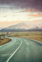 rota 1 ou anel viário, ou hringvegur, uma estrada nacional que circunda a Islândia e liga a maioria das partes habitadas do país