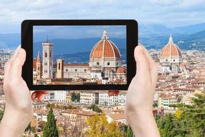 basílica de fotografias turísticas na cidade de florença foto