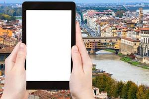 fotografias turísticas ponte vecchio em florença foto