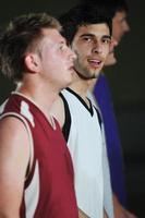 retrato de jogador de jogo de bola de basquete foto