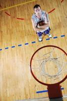 retrato de jogador de jogo de bola de basquete foto