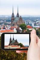 instantâneo da catedral de são pedro e paulo em brno foto