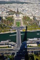 paris, frança, 2022 - torre eiffel em paris no dia foto