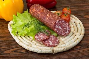 salame na madeira foto