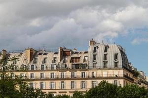 paris, frança, 2022 - vista do museu do louvre foto