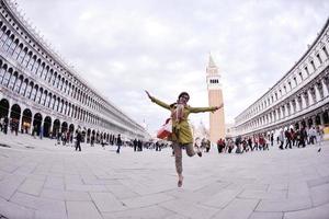 mulher bonita em veneza foto