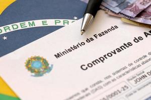 ternopil, ucrânia - 20 de maio de 2022 comprovante de cobrança com logo do ministério da fazenda - ministério é responsável pela formulação e implementação da política econômica e financeira do país foto