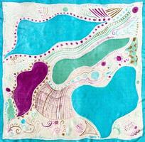lenço de seda multicolorido com padrão abstrato foto