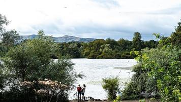 amantes no lago duddingston foto