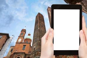 fotografias turísticas de duas torres em bolonha foto