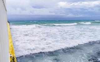 furacão 2021 tempestade tropical em playa del carmen méxico. foto