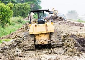 escavadeira no canteiro de obras foto