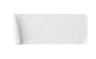 rótulo de etiqueta de papel branco em branco isolado no fundo branco foto