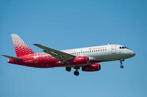 sochi, rússia - 22 de abril de 2022 linhas aéreas russas, sukhoi superjet 100-95b foto