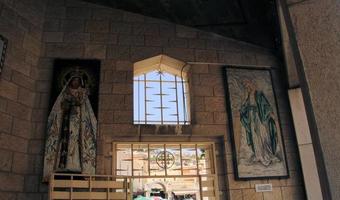 nazaré em israel em maio de 2016 uma visão do interior da igreja na anunciação foto