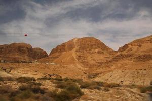 uma vista do deserto da Judéia em Israel foto