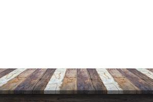 tampo de mesa de madeira vazio isolado no fundo branco para exibição do produto foto