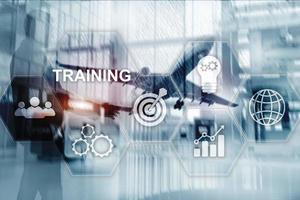 conceito de treinamento de negócios. e-learning de treinamento por webinar. tecnologia financeira e conceito de comunicação. foto