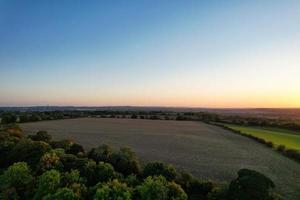 bela vista da paisagem rural da inglaterra foto