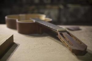 guitarra sem corpo. conserto de violão. instrumento musical. foto