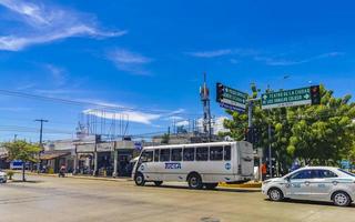 playa del carmen quintana roo méxico 2022 estrada de rua típica e paisagem urbana de playa del carmen méxico. foto