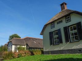 a vila holandesa de giethoorn foto