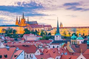 horizonte da cidade de praga foto