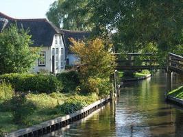 a vila holandesa de giethoorn foto