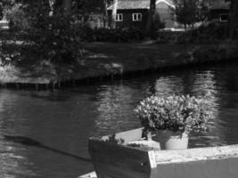 vila de giethoorn na holanda foto