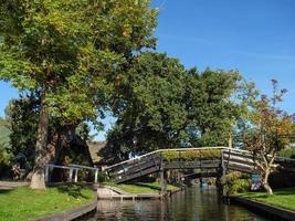 vila de giethoorn na holanda foto