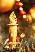 fundo de natal de uma árvore de natal decorada com brinquedos de natal. férias de inverno. ano Novo. foto