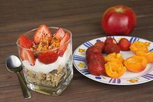 café da manhã saudável com frutas. foto