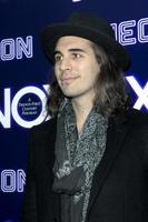 los angeles - 5 de dezembro nick simmons no vox lux los angeles premiere no arclight hollywood em 5 de dezembro de 2018 em los angeles, ca foto