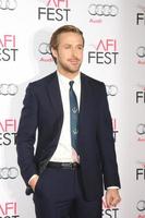 los angeles - 12 de novembro - ryan gosling no afi fest 2015 - apresentado por audi - a grande exibição de gala curta no tcl chinese theatre em 12 de novembro de 2015 em los angeles, ca foto