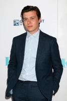 los angeles - 5 de abril nick robinson na estréia de krystal no arclight hollywood em 5 de abril de 2018 em los angeles, ca foto