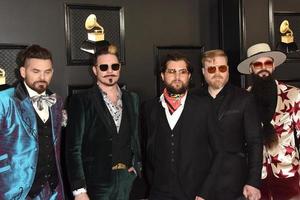 los angeles - 26 de janeiro - filhos rivais - michael miley, scott holiday, jay buchanan, dave beste, todd ogren-brooks nos prêmios grammy de 2020 - chegadas ao centro de grampos em 26 de janeiro de 2020 em los angeles, ca foto