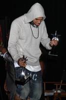 los angeles - 26 de junho - chris brown na sala de imprensa na 11ª premiação anual de apostas no shrine auditium em 26 de junho de 2004 em los angeles, ca foto