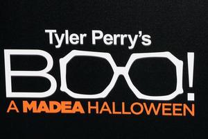 los angeles - 17 de outubro - atmopshere at the tyler perry s boo a madea halloween premiere no arclight hollywood em 17 de outubro de 2016 em los angeles, ca foto