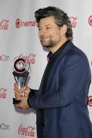 los angeles - 27 de março - andy serkis no cinemacon 2014 gala de prêmios no caesars palace em 27 de março de 2014 em las vegas, nv foto