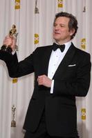 los angeles - 27 - colin firth na sala de imprensa no 83º academy awards no teatro kodak, hollywood e highland em 27 de fevereiro de 2011 em los angeles, ca foto