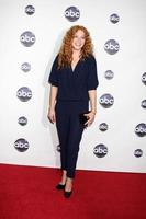 los angeles - 10 de janeiro - rachelle lefevre chega ao grupo de televisão disney abc s tca winter 2011 press tour party no langham huntington hotel em 10 de janeiro de 2011 em pasadena, ca foto