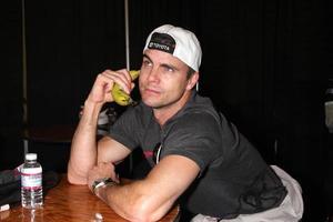 los angeles - 15 de março - colin egglesfield no toyota grand prix de long beach pro-celebrity race training no willow springs international speedway em 15 de março de 2014 em rosamond, ca foto