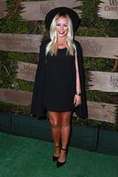 los angeles - 3 de dezembro - aubrey o dia na noite de abertura do oregon shakespeare festival into the woods no wallis annenberg center em 3 de dezembro de 2014 em beverly hills, ca foto