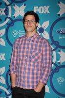 los angeles - 9 de setembro - andy samberg na festa fox fall eco-casino no bangalô em 9 de setembro de 2013 em santa monica, ca foto