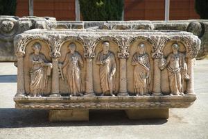 sarcófago na cidade antiga de aphrodisias em aydin, turkiye foto