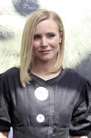 los angeles - 17 de fevereiro kristen bell na estreia mundial de pandas no tcl chinese theatre imax em 17 de fevereiro de 2018 em los angeles, ca foto